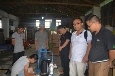 云南馬龍三福科技產(chǎn)業(yè)王暉總來(lái)訪鄉(xiāng)喜液體肥